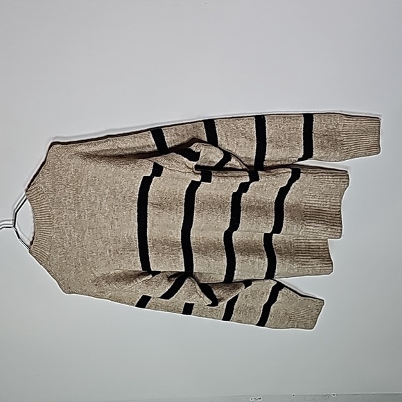 H&M XS tan and black striped sweater - Picture 4 of 7